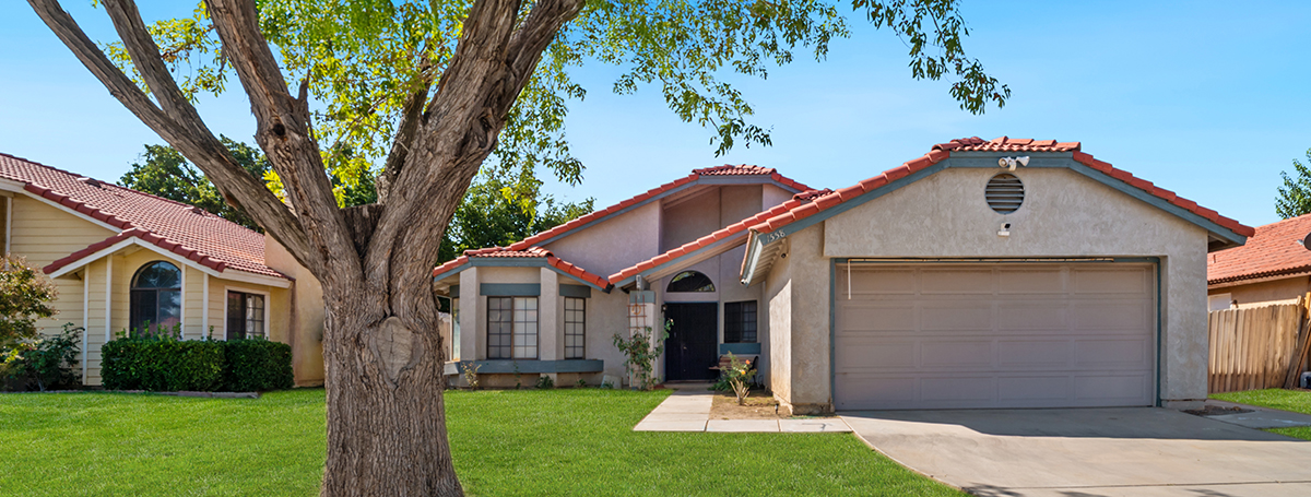 Los Angeles real estate listing exterior at sunset